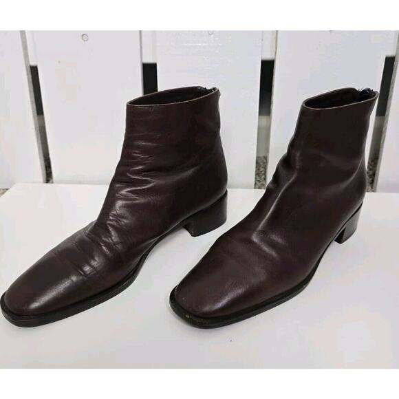 Cole Haan Classic Chocolate Brown Block Heel Booties 9 AA Narrow Italy Capsule - Picture 1 of 12